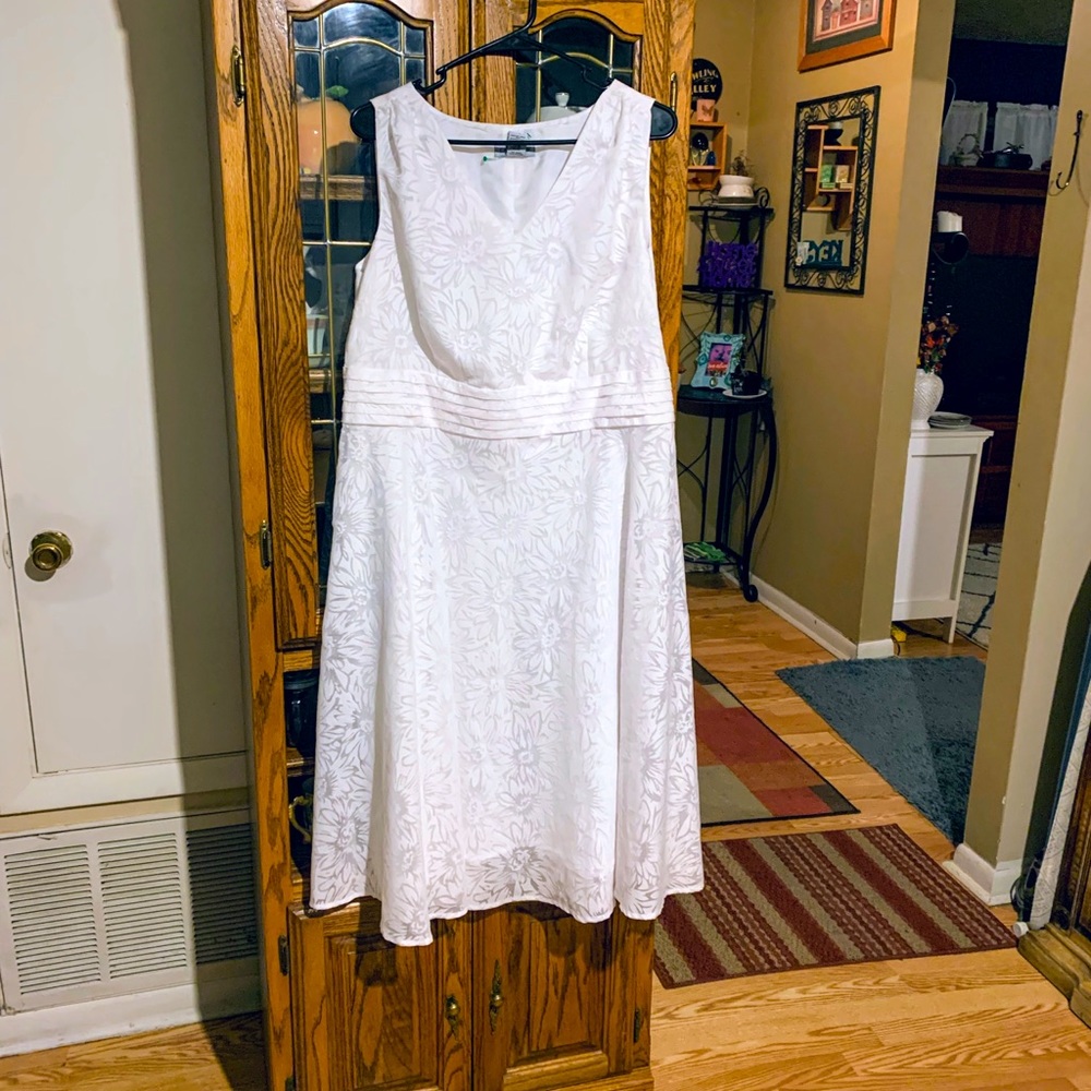 COPY - Catherine’s White Dress- Size 18- N.W.T